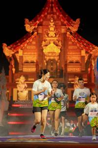 BIB: 393, 027
                            <button type="button" onclick="openModal(22475008)" class="btn btn-primary btn-sm float-right btn-popup" data-toggle="modal" data-target=".modal-high-quality">
                        <i class="fas fa-shopping-cart"></i> Add to Cart
                    </button>
                                            <button type="button" onclick="isThisMe(22475008, true)" class="btn btn-success btn-sm float-right btn-popup btn-isme hidden" data-toggle="tooltip" data-placement="bottom" title="นี่คือรูปของคุณใช่ไหม คลิกที่นี่เพื่อเอาเข้าอัลบั้ม">
                        <i class="fas fa-plus"></i> Add to album
                    </button>
                    <button type="button" onclick="isThisMe(22475008, false)" class="btn btn-warning btn-sm float-right btn-popup btn-isnotme hidden">
                        <i class="fas fa-ban"></i> Remove from album
                    </button>